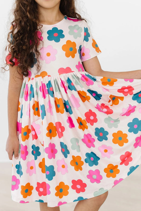 Retro Floral Pocket Twirl Dress